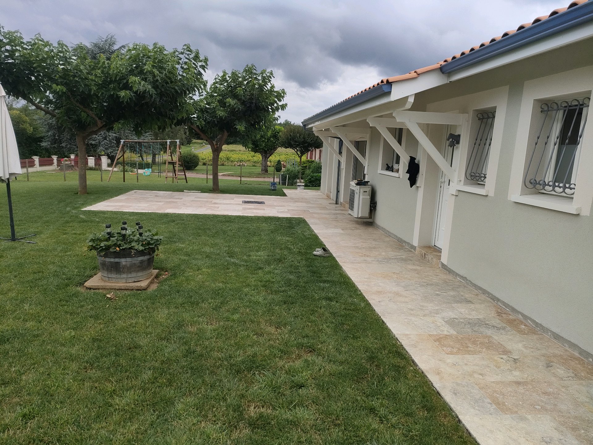 Plage de Piscine & Tour de Maison